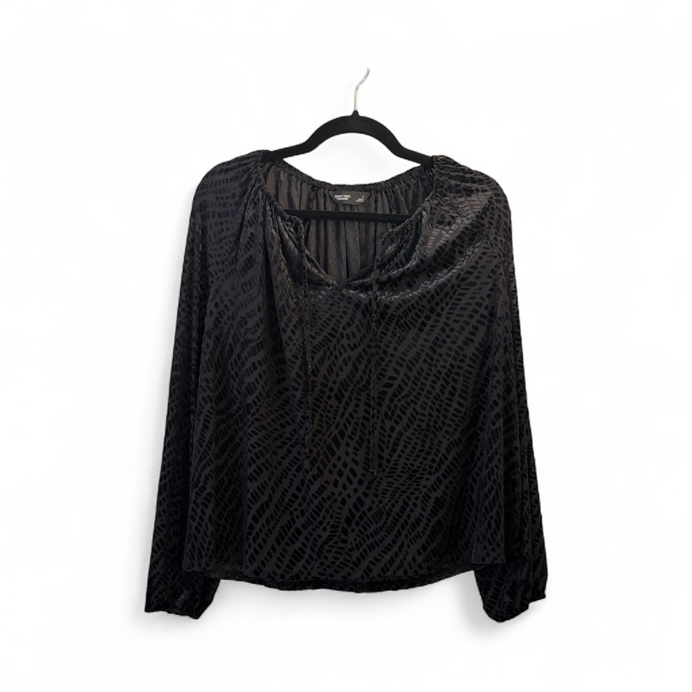 Burnt out/Burnout Velvet Black Top